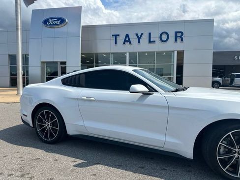Used 2018 Ford Mustang Coupe w/ Equipment Group 101A RWD image 7