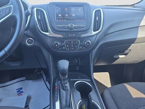 Used 2022 Chevrolet Equinox LT image 11