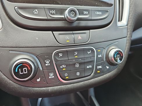 Used 2025 Chevrolet Malibu LT FWD image 22