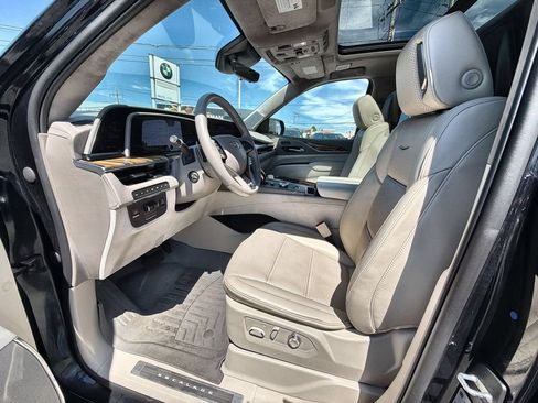 Used 2023 Cadillac Escalade Sport Platinum AWD/4WD image 10