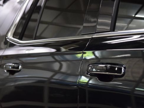 Used 2022 Chevrolet Tahoe High Country AWD/4WD image 18