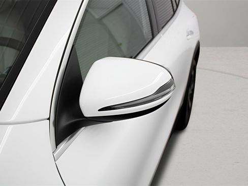 Used 2025 Mercedes-Benz GLA 250 image 10