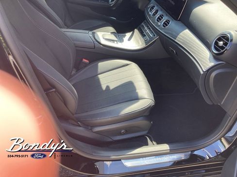 Used 2022 Mercedes-Benz E 350 Sedan image 6
