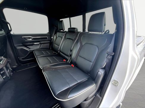 Used 2025 RAM 1500 Laramie AWD/4WD image 23