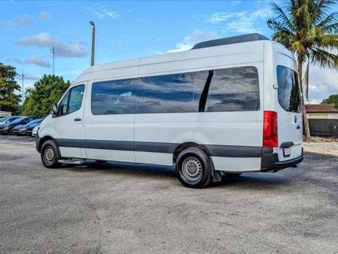 Used 2019 Mercedes-Benz Sprinter 2500 w/ Driver Convenience Package image 6