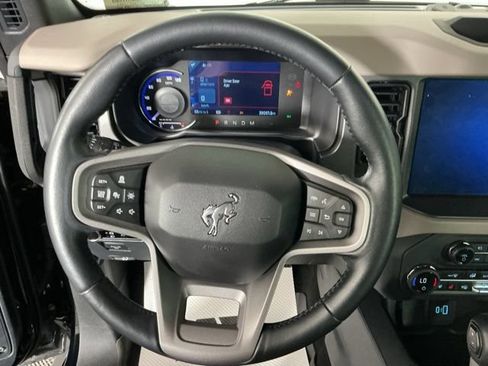 Used 2024 Ford Bronco Wildtrak AWD/4WD image 18