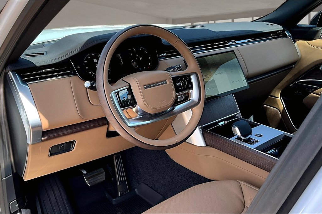 New 2026 Land Rover Range Rover SE AWD/4WD image 6