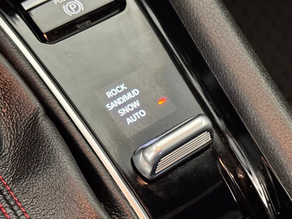 Certified 2025 Jeep Compass Trailhawk AWD/4WD image 29