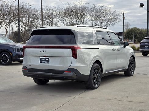New 2026 Kia Carnival SX Prestige image 4