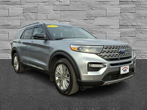 Certified 2023 Ford Explorer Limited w/ Limited Technology Package AWD/4WD image 2