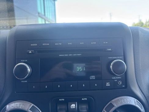 Used 2016 Jeep Wrangler Unlimited Sport w/ Quick Order Package 24S AWD/4WD image 15