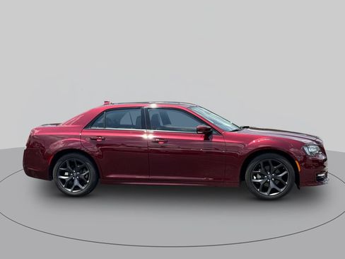Used 2023 Chrysler 300 Touring L w/ Popular Equipment Group RWD image 2