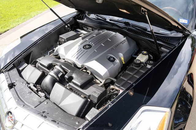 Used 2006 Cadillac XLR RWD image 27