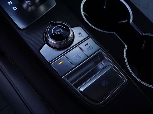 Certified 2025 Genesis G70 3.3T Advanced w/ Sport Prestige Package image 11