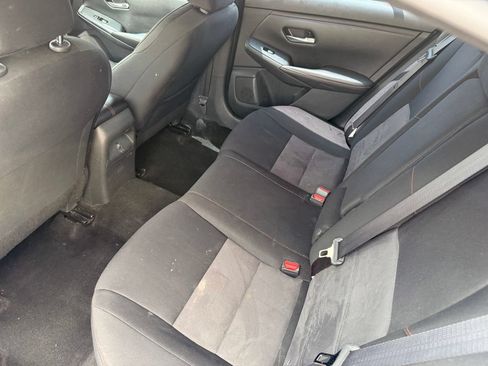 Used 2024 Nissan Sentra SR FWD image 17