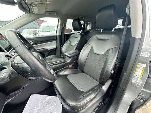 Certified 2023 Jeep Compass Latitude image 13