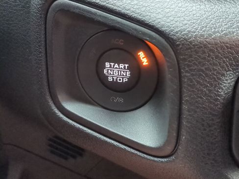 Certified 2024 Jeep Wrangler Willys image 26