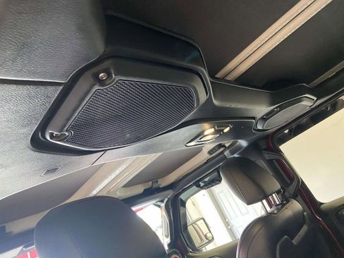 Used 2021 Jeep Gladiator Mojave AWD/4WD image 18
