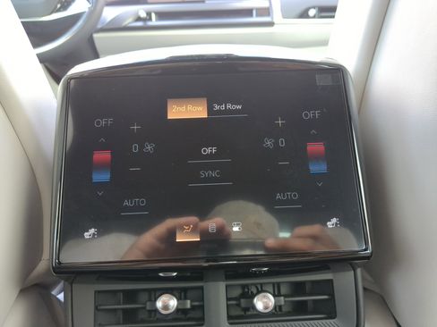 New 2026 Cadillac Vistiq Luxury w/ LPO, Floor Liner Package AWD/4WD image 15