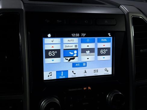 Used 2018 Ford F150 Lariat w/ Equipment Group 502A Luxury AWD/4WD image 22