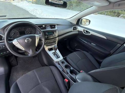 Used 2015 Nissan Sentra S image 11