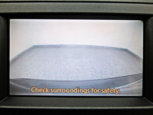 Used 2010 Toyota Prius Three image 17