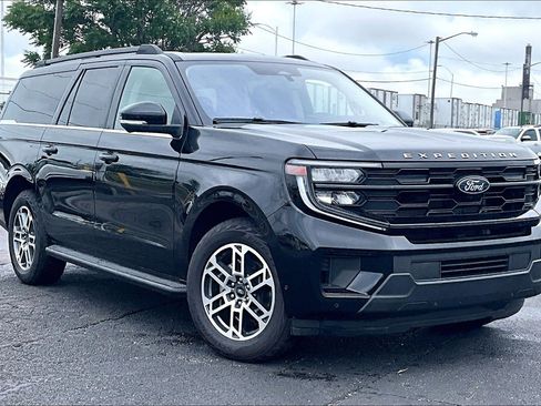 Used 2025 Ford Expedition Max Active AWD/4WD image 38