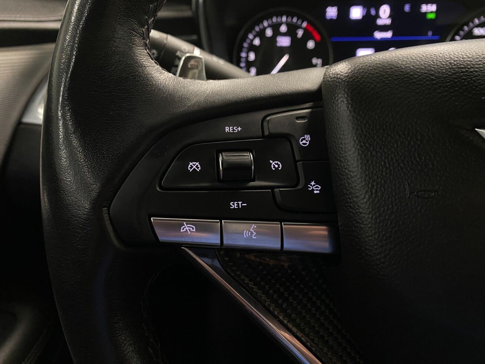 Used 2023 Cadillac XT6 Sport w/ Technology Package AWD/4WD image 18