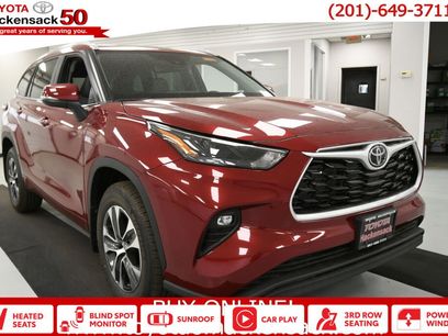 New 2023 Toyota Highlander XLE