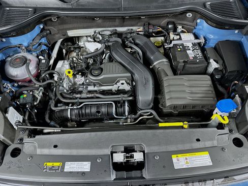 New 2026 Volkswagen Taos SEL image 29