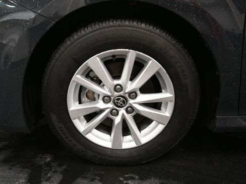 Certified 2025 Toyota Camry LE image 31