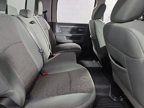 Used 2018 RAM 1500 Big Horn AWD/4WD image 29
