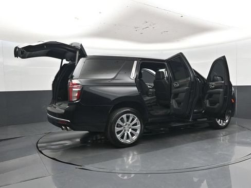Used 2022 Chevrolet Tahoe Premier AWD/4WD image 58