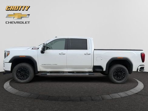 Used 2022 GMC Sierra 2500 Denali AWD/4WD image 2