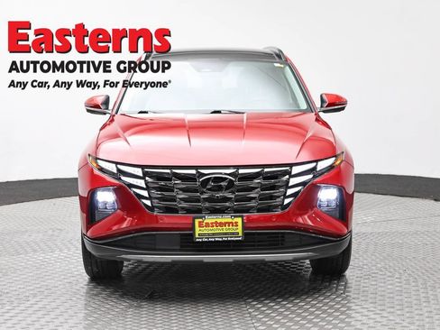 Used 2023 Hyundai Tucson Limited AWD/4WD image 2