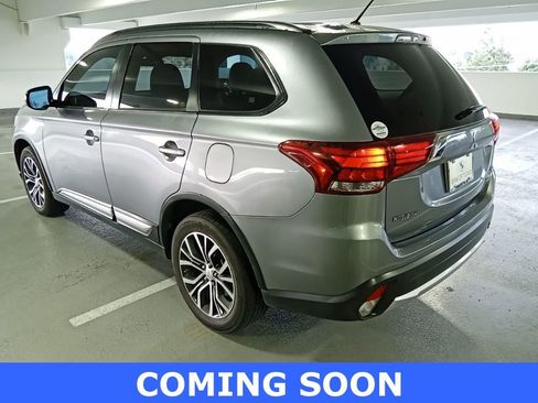 Used 2016 Mitsubishi Outlander SEL image 9
