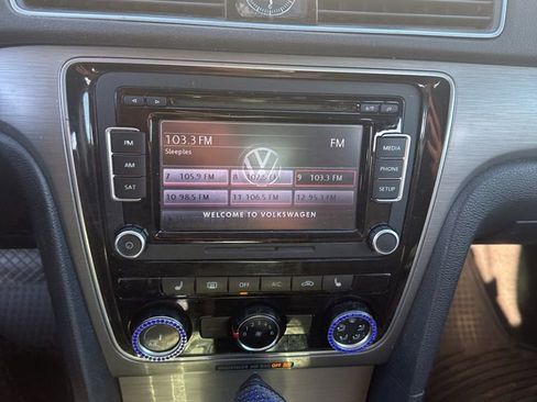Used 2014 Volkswagen Passat 2.5 SE image 20