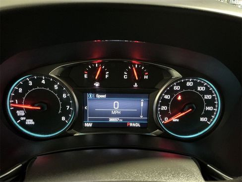 Used 2023 Chevrolet Equinox LT image 25