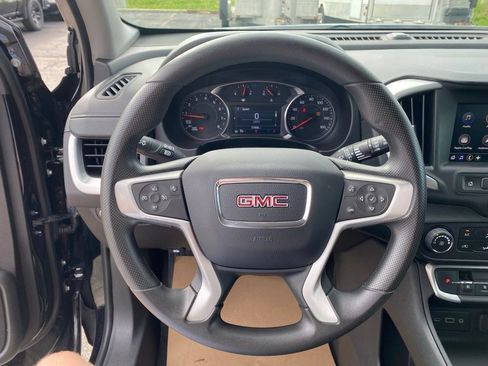 Used 2024 GMC Terrain SLE AWD/4WD image 13