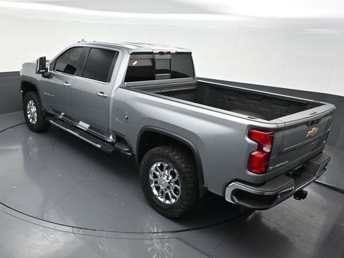 Used 2024 Chevrolet Silverado 2500 LTZ w/ LTZ Premium Package AWD/4WD image 19