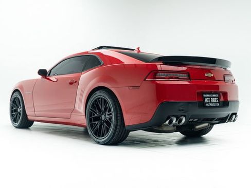Used 2014 Chevrolet Camaro SS w/ RS Package image 17