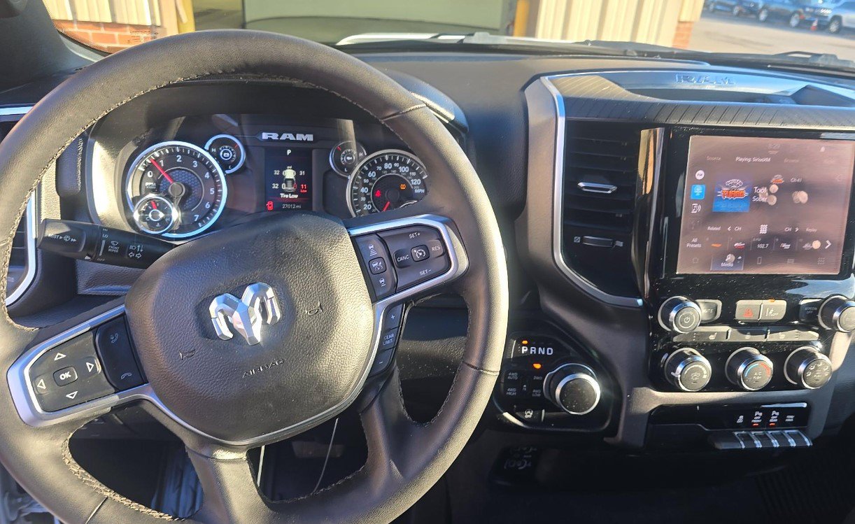 Used 2025 RAM 1500 Big Horn AWD/4WD image 9
