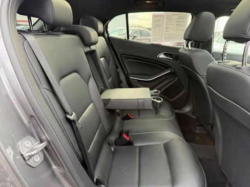 Used 2020 Mercedes-Benz GLA 250 4MATIC image 17