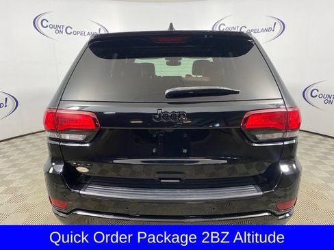 Used 2020 Jeep Grand Cherokee Altitude AWD/4WD image 5