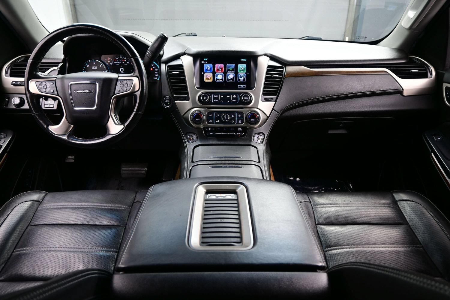 Used 2019 GMC Yukon XL Denali AWD/4WD image 21