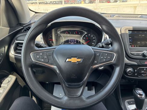 Used 2019 Chevrolet Equinox LT AWD/4WD image 24
