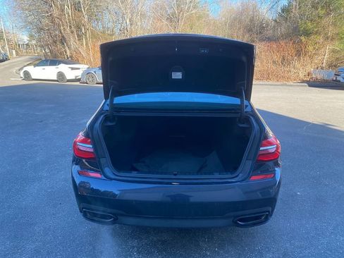 Used 2019 BMW 750i xDrive image 25