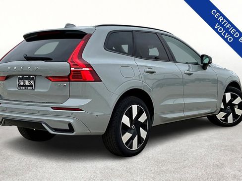 Used 2025 Volvo XC60 T8 Plus w/ Protection Package Premier image 2