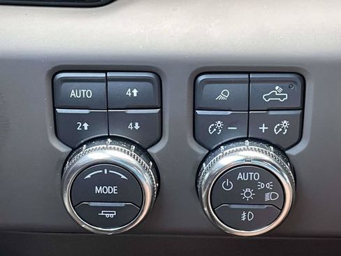 Used 2024 GMC Sierra 2500 Denali w/ Denali Reserve Package AWD/4WD image 21