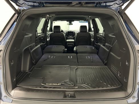 Used 2023 Chevrolet Traverse LT AWD/4WD image 37